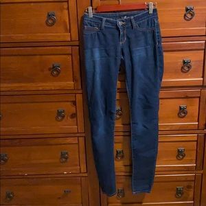 Mid Rise Skinny Jegging